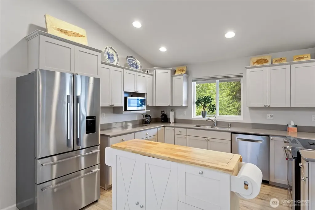 3013 Paradise Bay Road Port Ludlow WA 98365