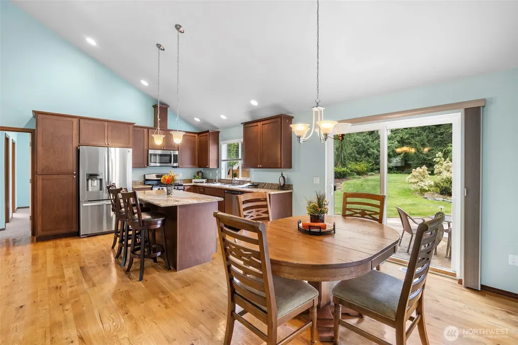 30 E Cardinal Court Allyn WA 98524