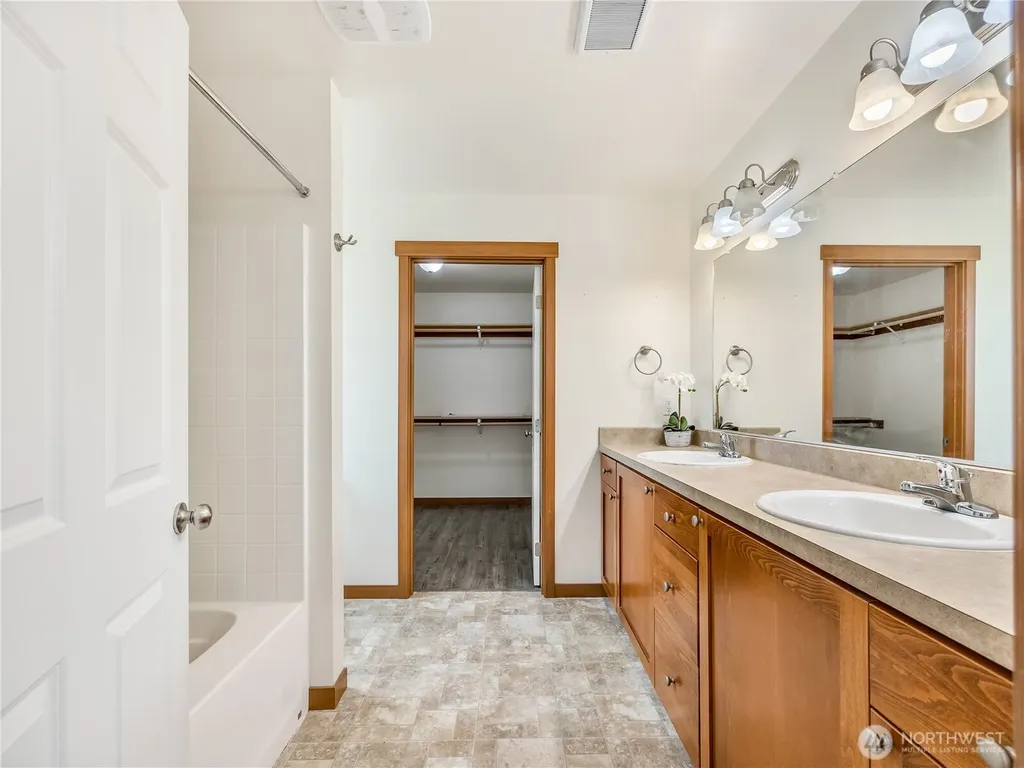 31109 H Street Ocean Park WA 98640