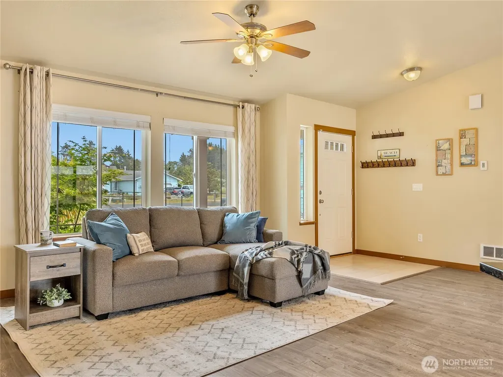 31109 H Street Ocean Park WA 98640