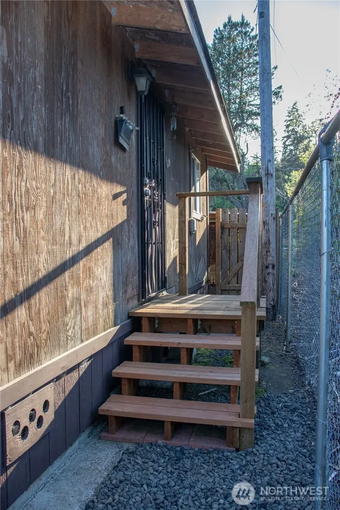 4117 Key Peninsula Highway SW Longbranch WA 98351