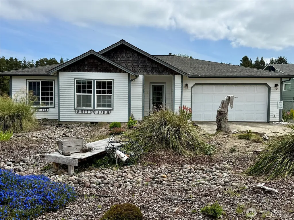 30214 H Street Ocean Park WA 98640
