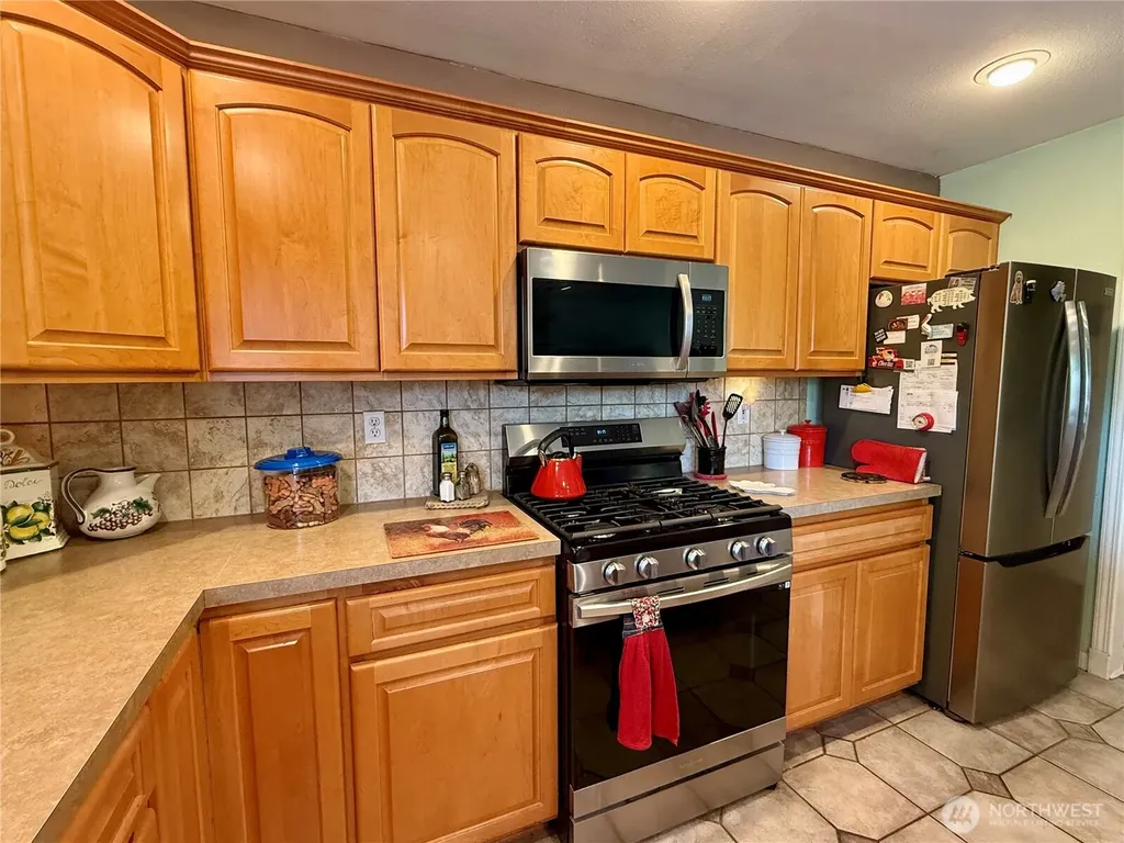 30214 H Street Ocean Park WA 98640