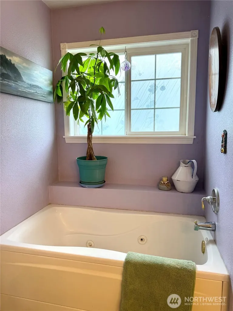 30214 H Street Ocean Park WA 98640