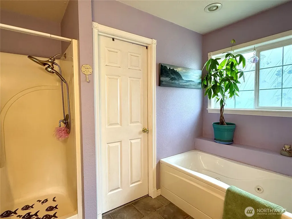30214 H Street Ocean Park WA 98640