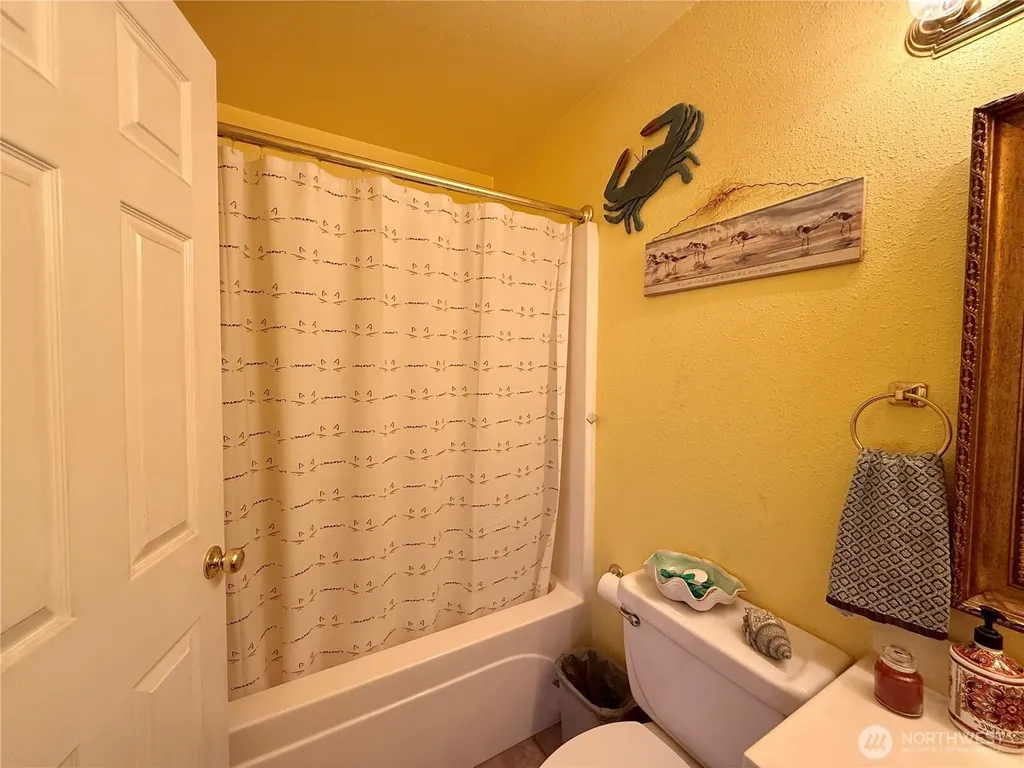 30214 H Street Ocean Park WA 98640