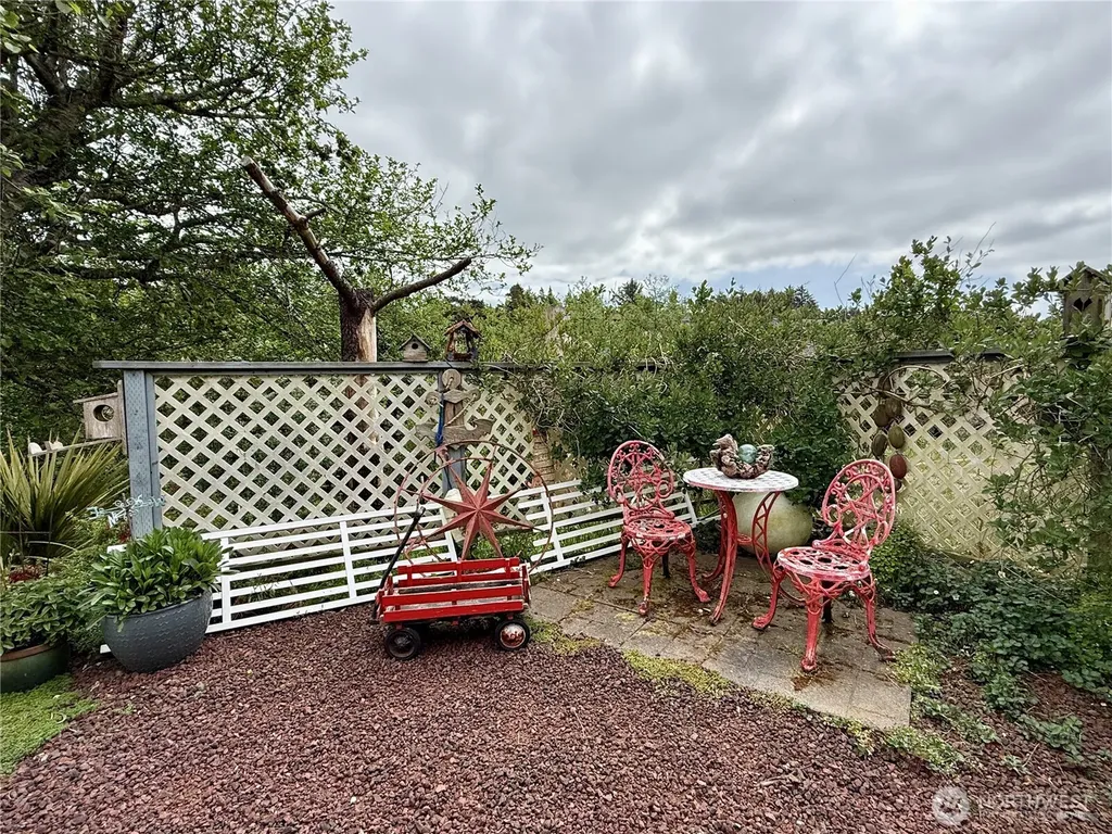 30214 H Street Ocean Park WA 98640