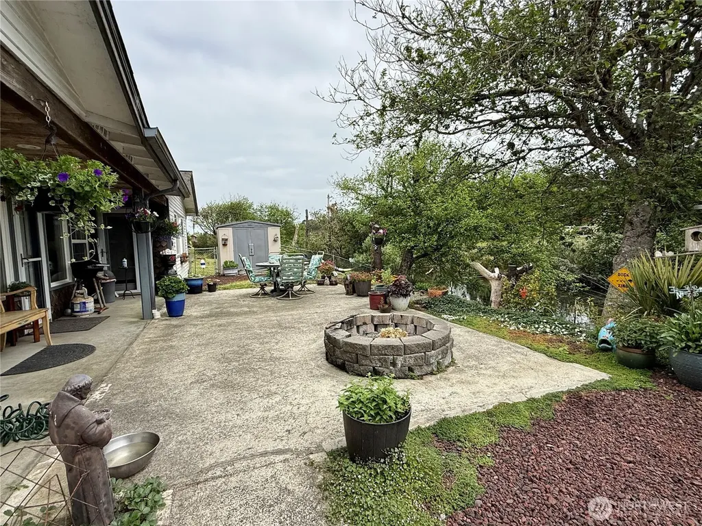 30214 H Street Ocean Park WA 98640