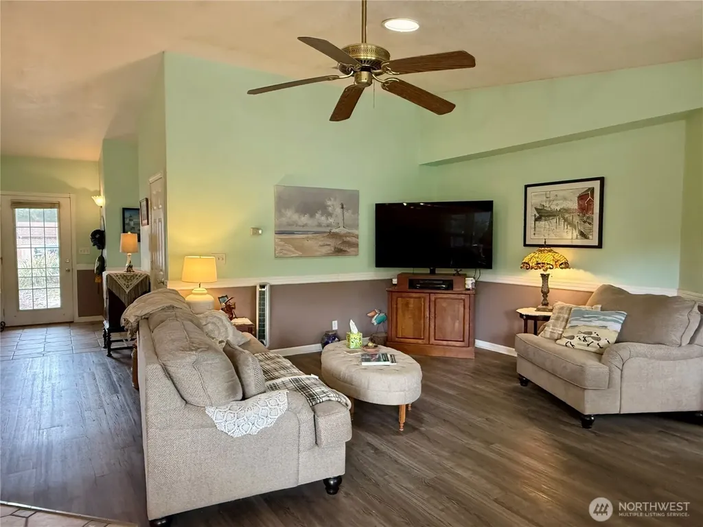 30214 H Street Ocean Park WA 98640