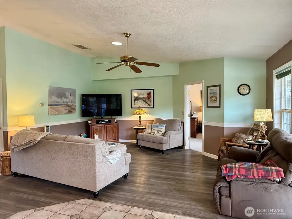 30214 H Street Ocean Park WA 98640