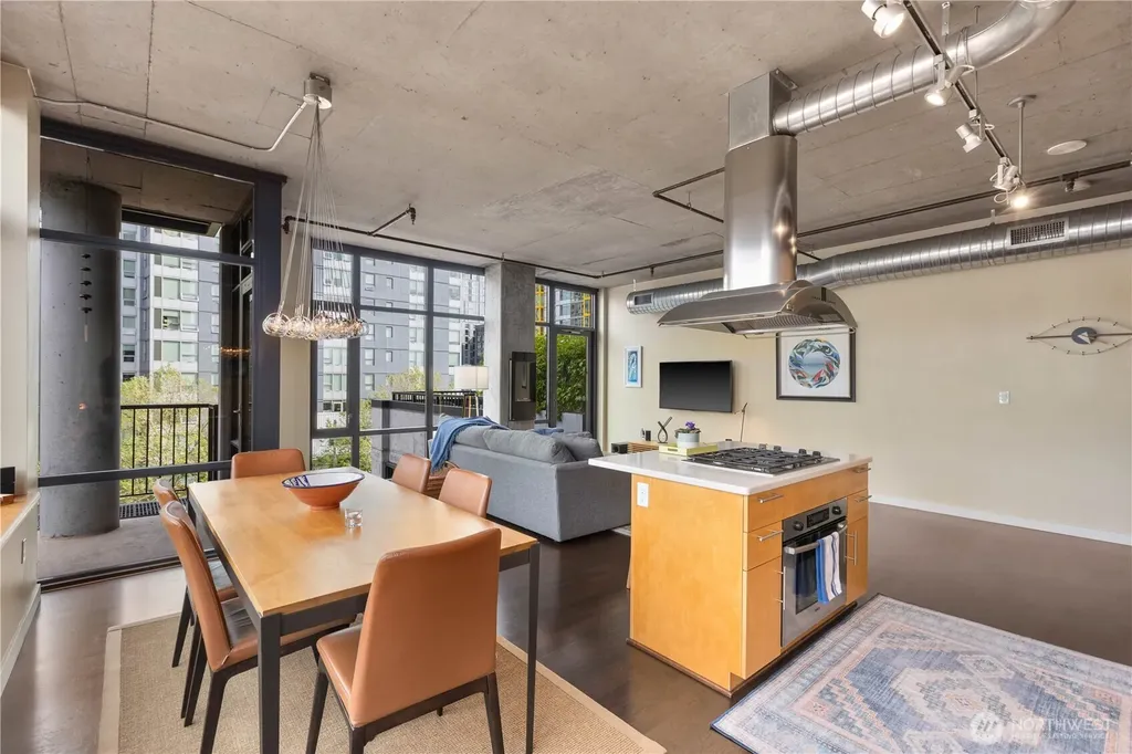 2720 3rd Avenue Seattle WA 98121