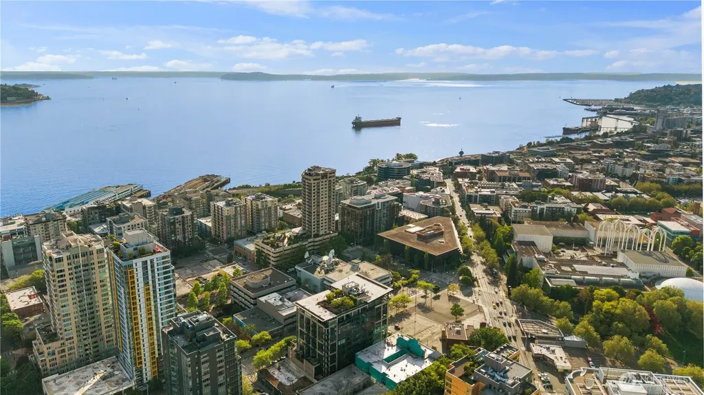 2720 3rd Avenue Seattle WA 98121
