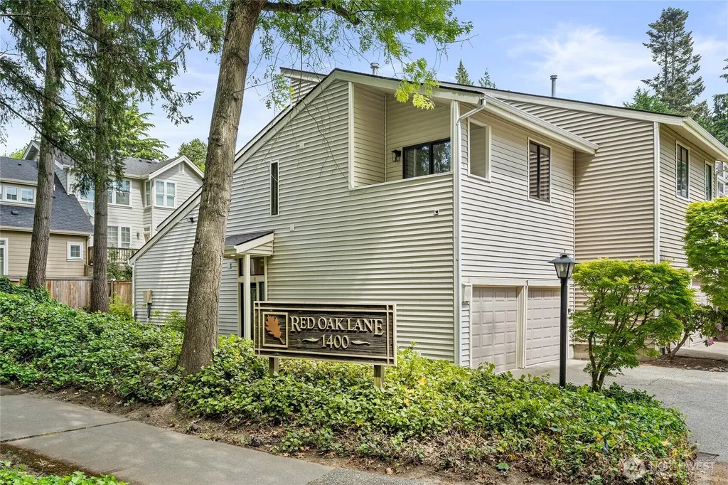 1400 Bellevue Way SE Bellevue WA 98004