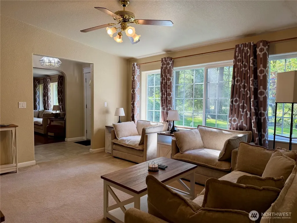 151 Roundwood Lane Packwood WA 98361