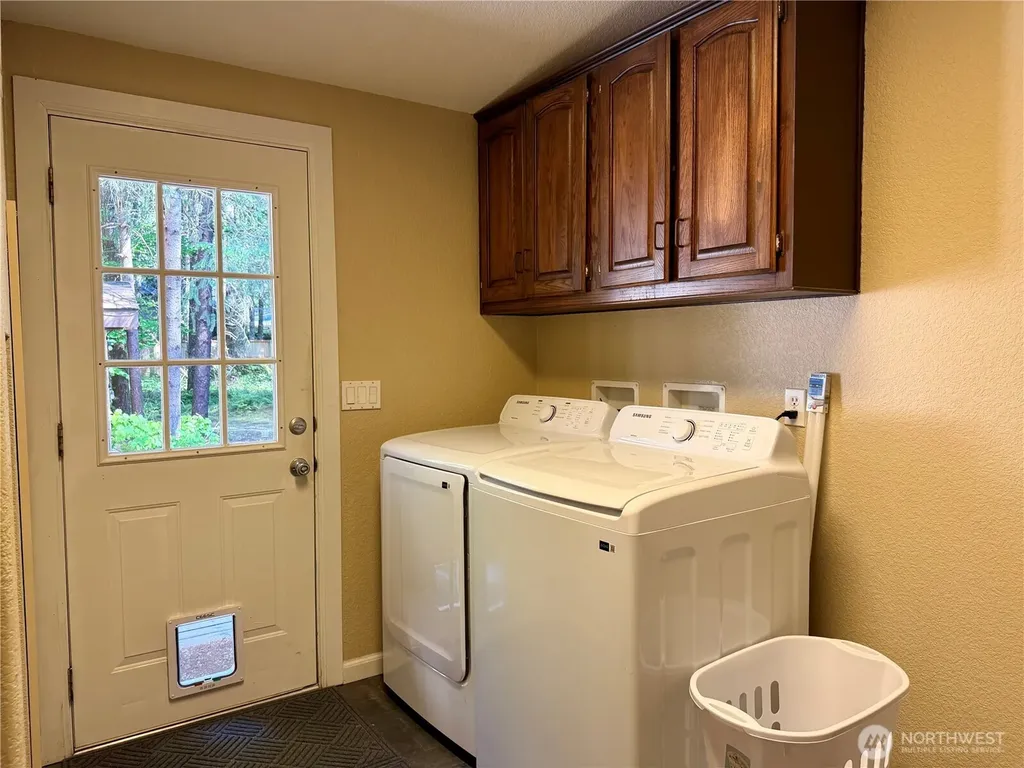151 Roundwood Lane Packwood WA 98361