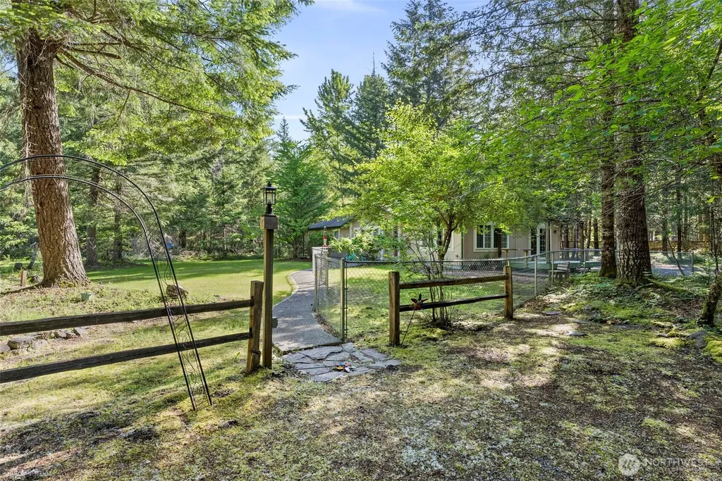 151 Roundwood Lane Packwood WA 98361