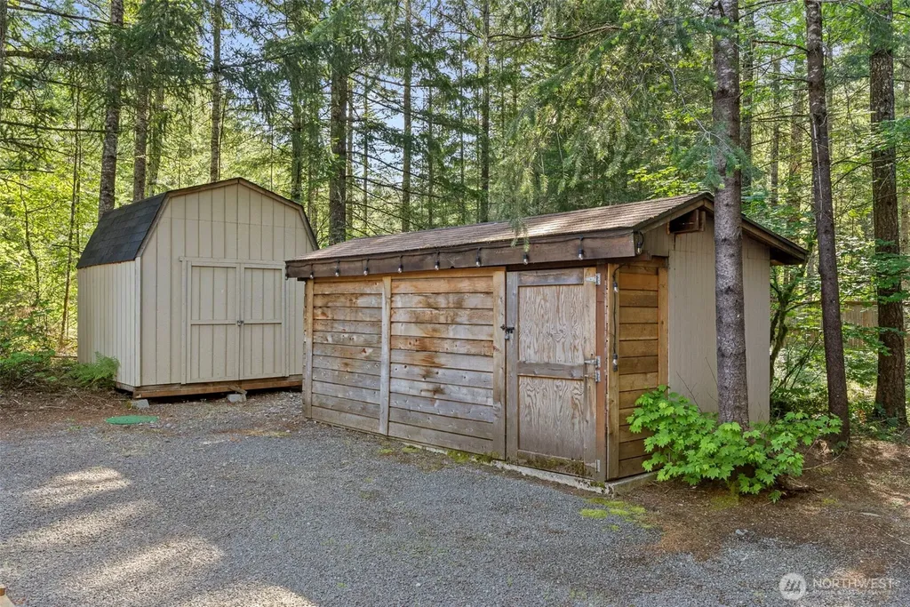 151 Roundwood Lane Packwood WA 98361