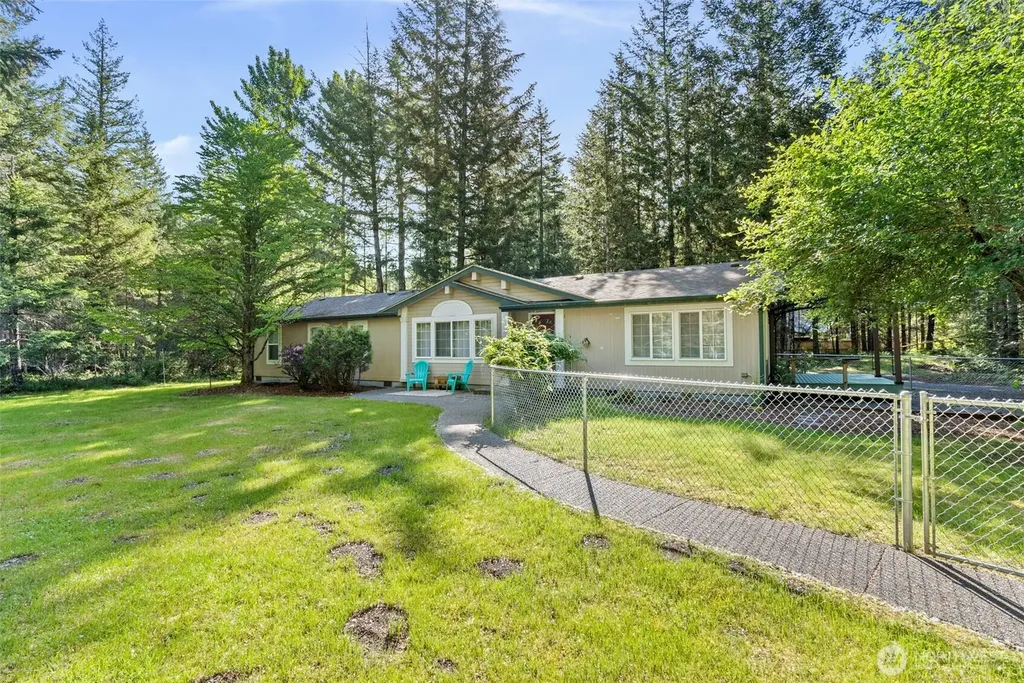 151 Roundwood Lane Packwood WA 98361