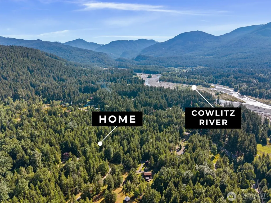 151 Roundwood Lane Packwood WA 98361