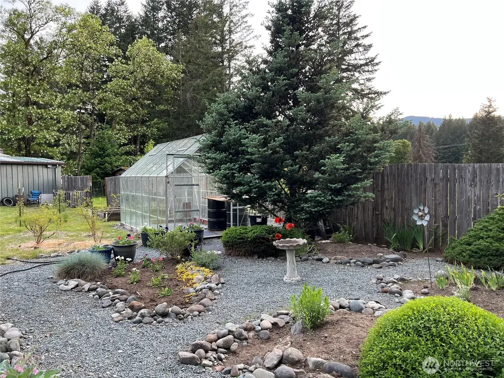 12977 Us Highway 12 Packwood WA 98361
