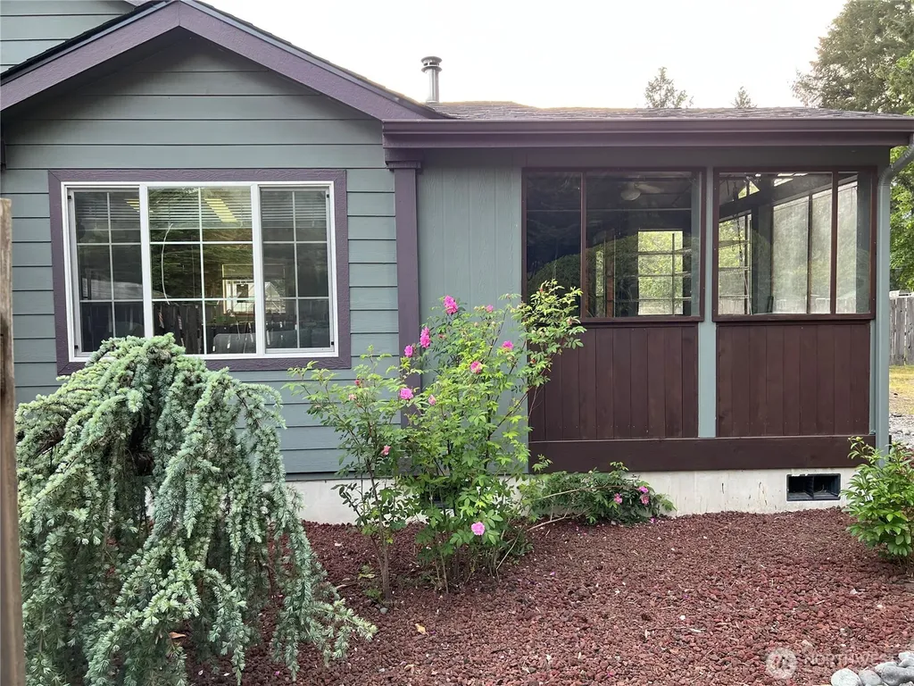 12977 Us Highway 12 Packwood WA 98361