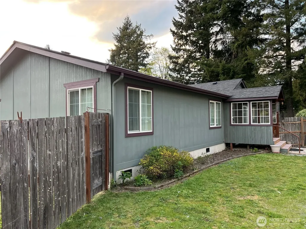 12977 Us Highway 12 Packwood WA 98361