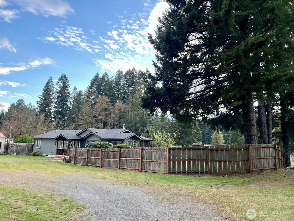 12977 Us Highway 12 Packwood WA 98361