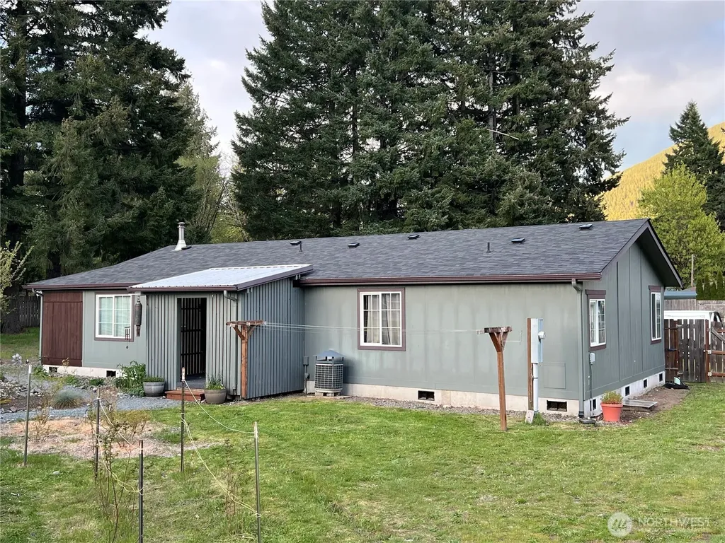 12977 Us Highway 12 Packwood WA 98361