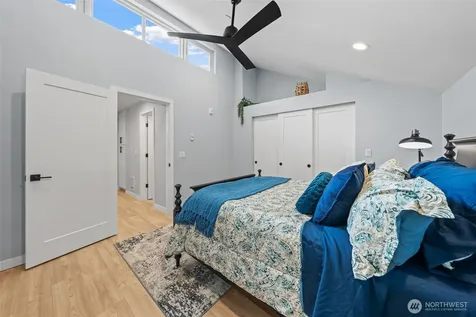 6439 NE 139th Avenue Redmond WA 98052