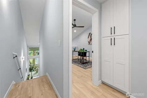 6439 NE 139th Avenue Redmond WA 98052