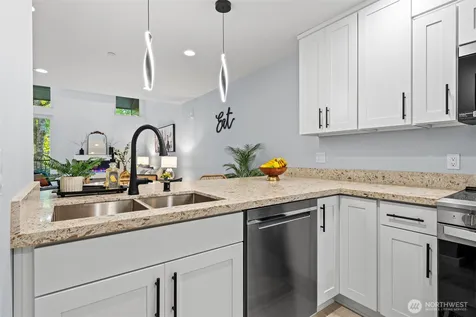 6439 NE 139th Avenue Redmond WA 98052