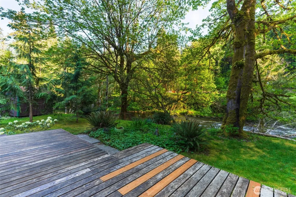 8216 Rose Valley Road Kelso WA 98626