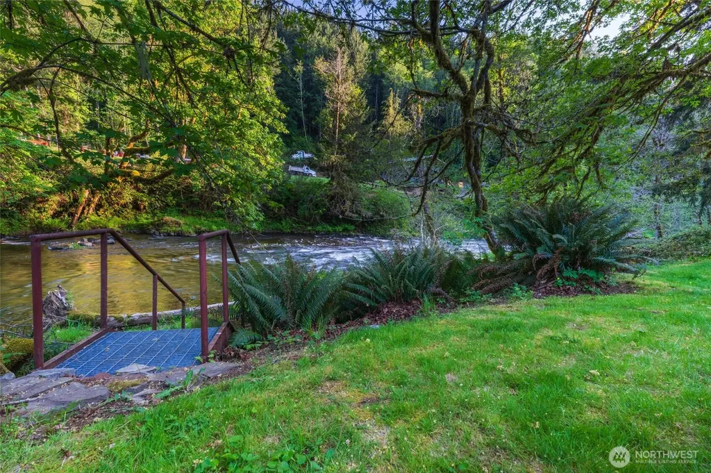 8216 Rose Valley Road Kelso WA 98626