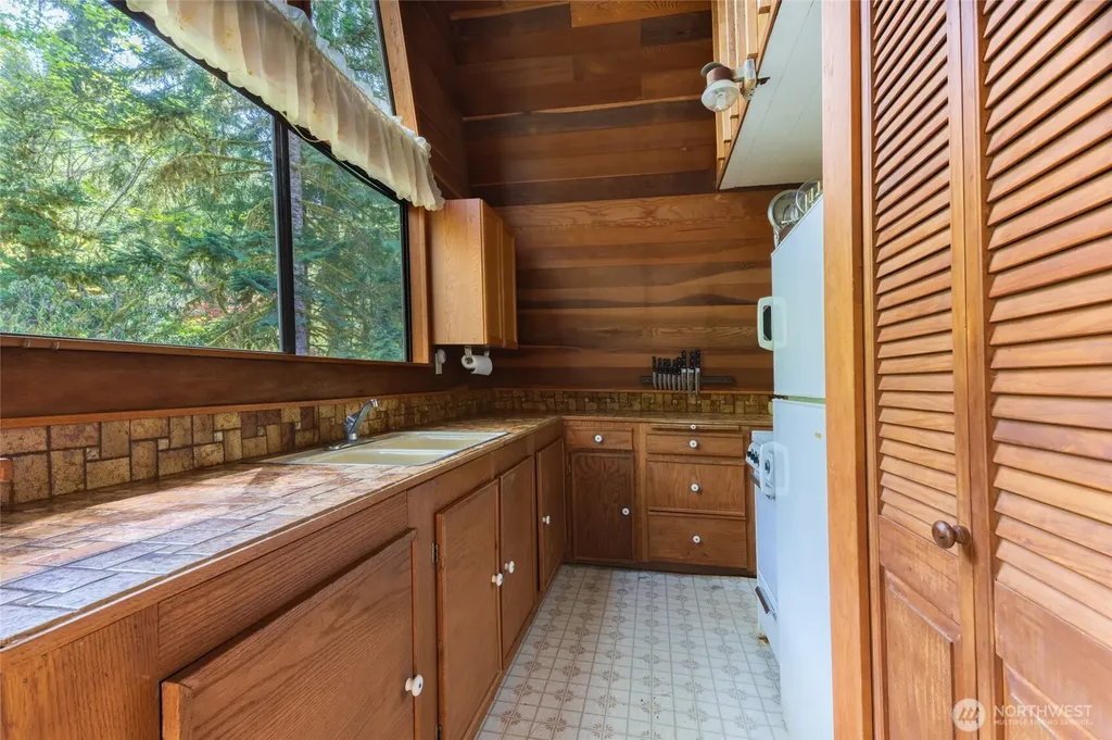 8216 Rose Valley Road Kelso WA 98626
