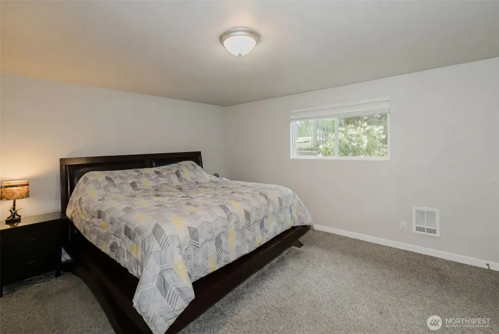 20 Judy Lane Belfair WA 98528