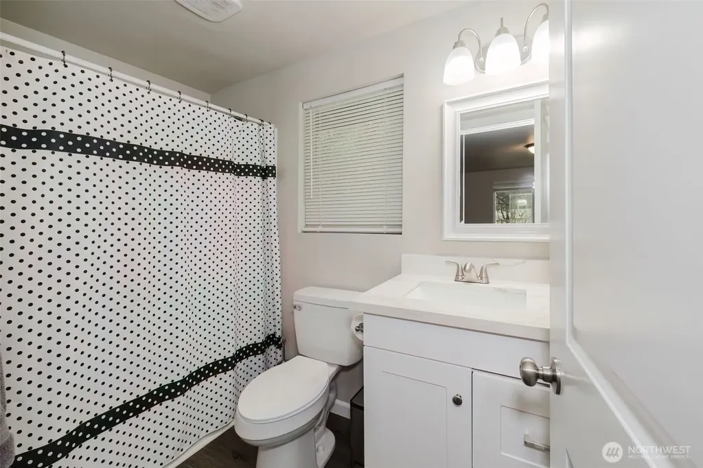 20 Judy Lane Belfair WA 98528