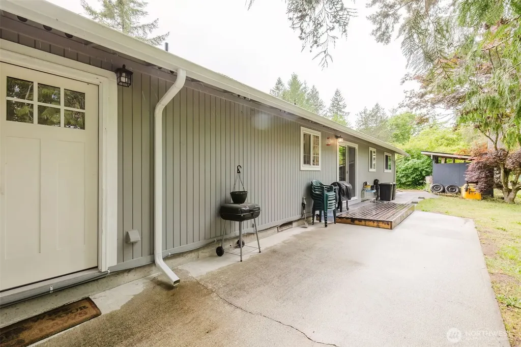 20 Judy Lane Belfair WA 98528