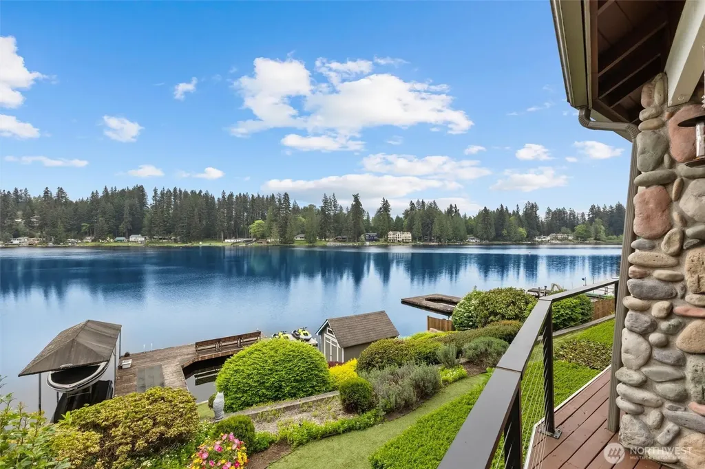 5627 W Flowing Lake Road Snohomish WA 98290