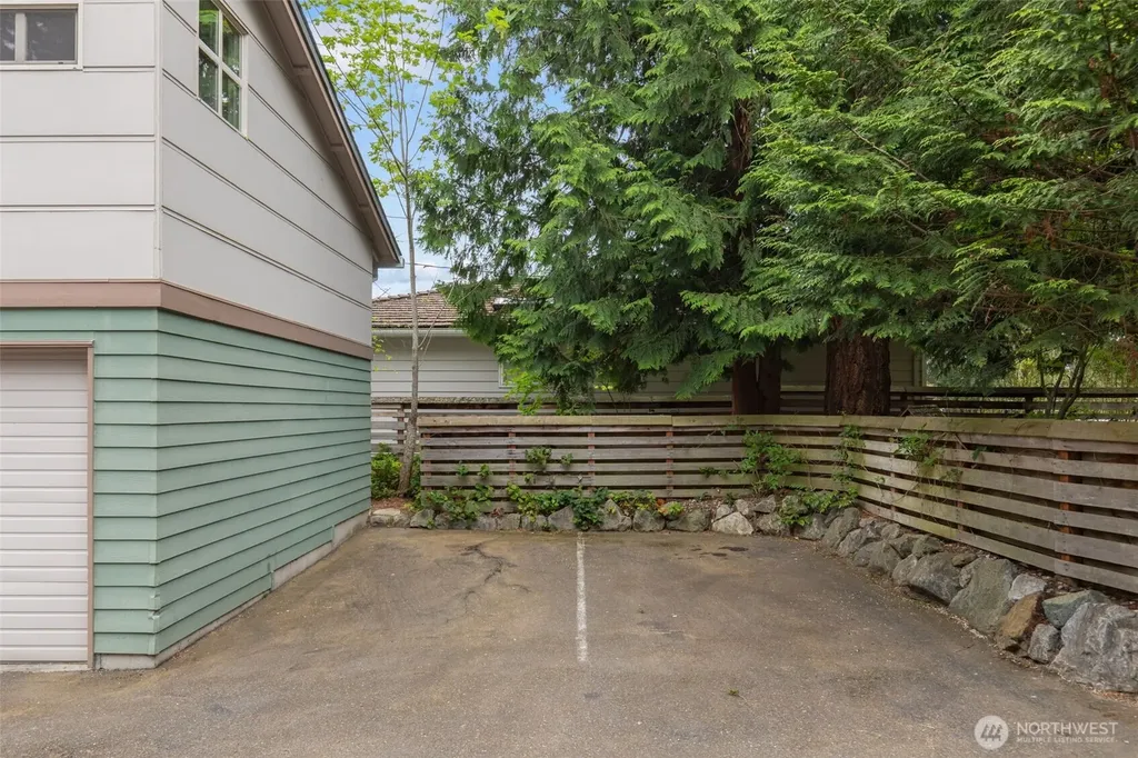 20215 15th Avenue NW Shoreline WA 98177