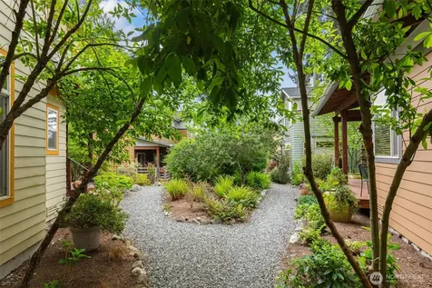 20215 15th Avenue NW Shoreline WA 98177