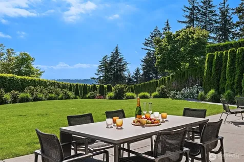 9345 NE 19th Street Clyde Hill WA 98004