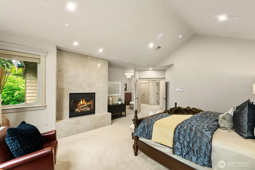 2112 104th Place SE Bellevue WA 98004