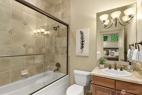 2112 104th Place SE Bellevue WA 98004