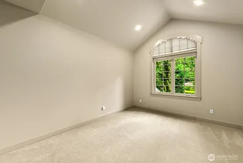 2112 104th Place SE Bellevue WA 98004