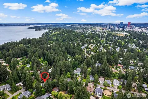 2112 104th Place SE Bellevue WA 98004