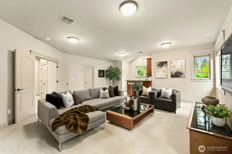 2112 104th Place SE Bellevue WA 98004