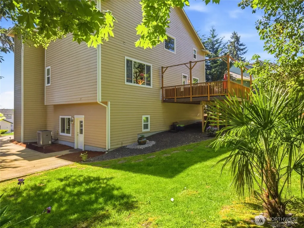 1203 115th Street Ct NW Gig Harbor WA 98332