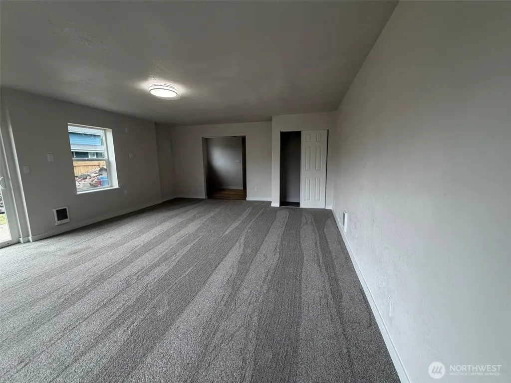 1009 W 1st Street Aberdeen WA 98520