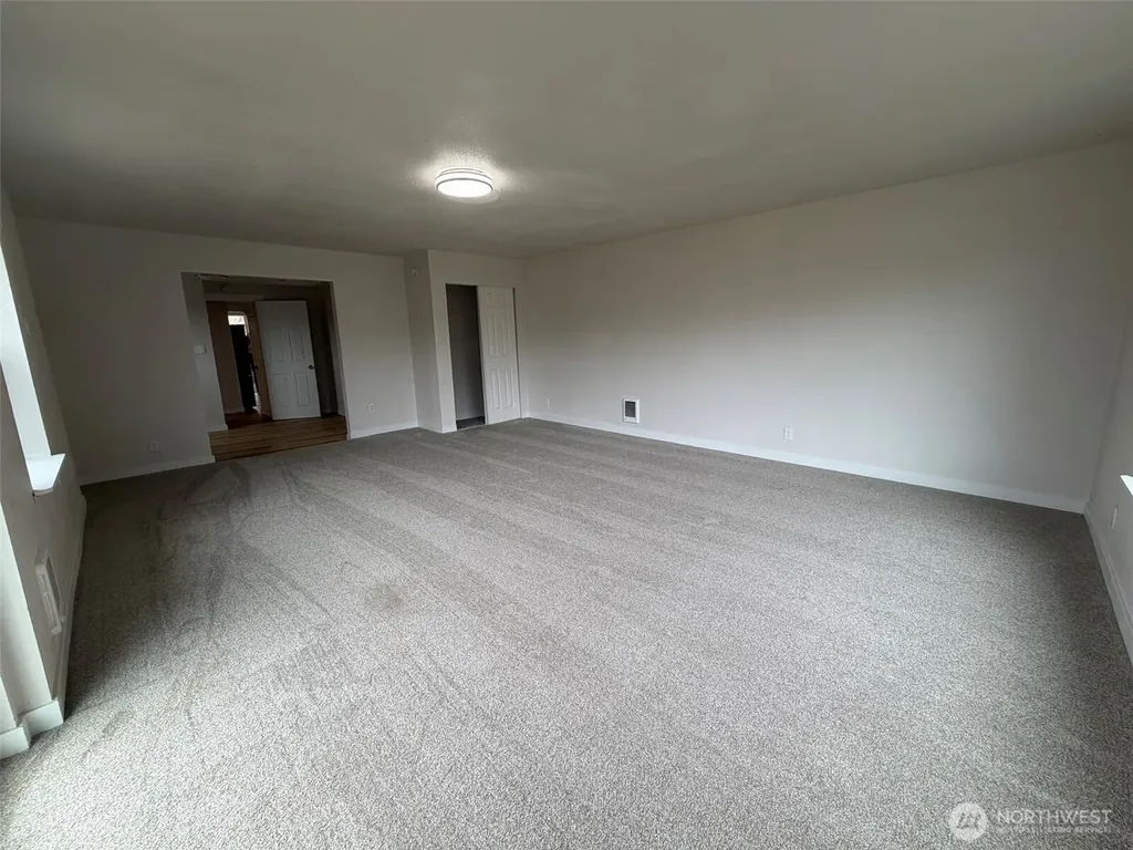 1009 W 1st Street Aberdeen WA 98520