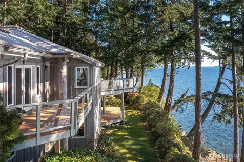 1424 Palisades Drive Orcas Island WA 98245